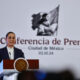 La presidenta de México, Claudia Sheinbaum, habla durante su primera conferencia de prensa este miércoles, ofrecida en Palacio Nacional de la Ciudad de México (México). EFE/ Sáshenka Gutiérrez