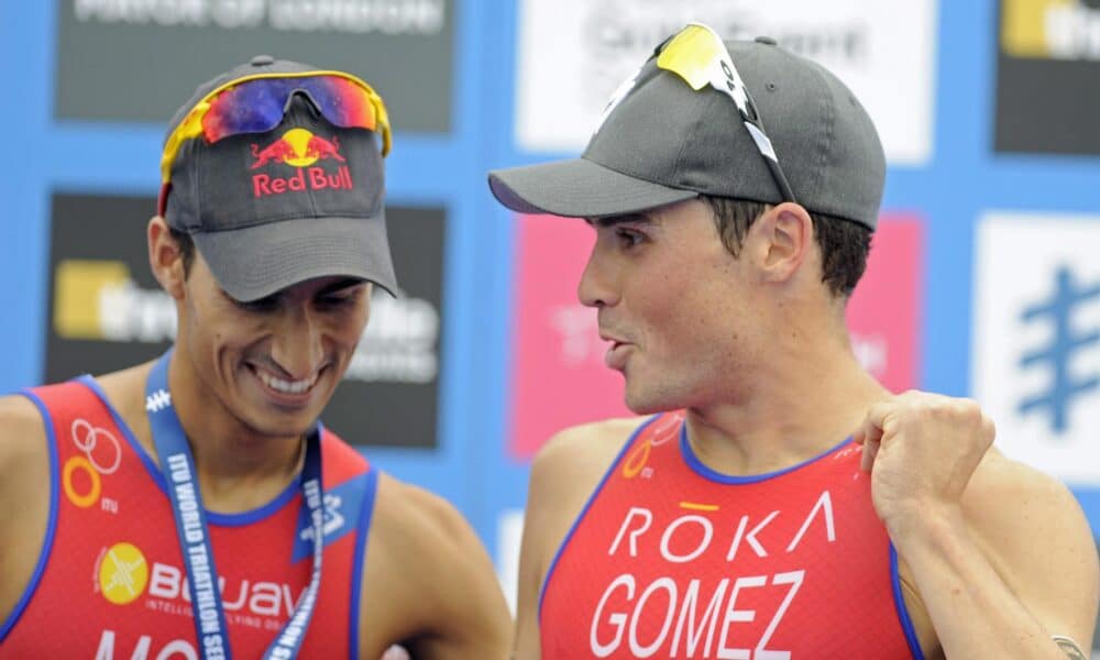 Los españoles Javier Gómez Noya (d), único quíntuple campeón mundial de la historia del triatlón y Mario Mola (i), tres veces campeón del mundo, en una foto de archivo. EFE/EPA/GERRY PENNY