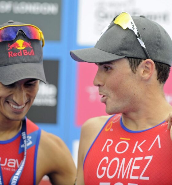 Los españoles Javier Gómez Noya (d), único quíntuple campeón mundial de la historia del triatlón y Mario Mola (i), tres veces campeón del mundo, en una foto de archivo. EFE/EPA/GERRY PENNY