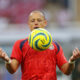 Javier Hernández del Guadalajara participa en un entrenamiento en el Estadio Akron, en Guadalajara (México). Archivo. EFE/ Francisco Guasco