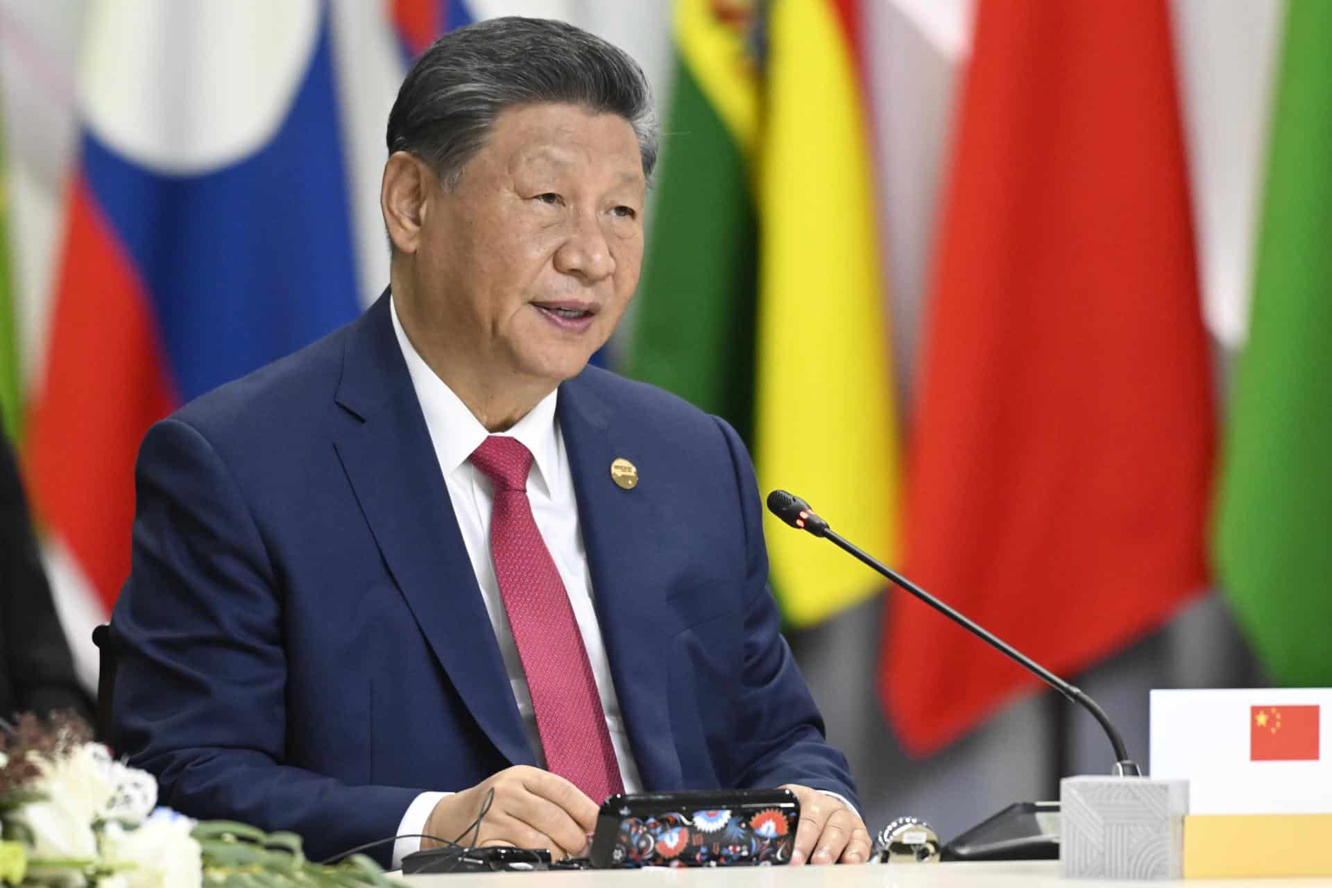 El presidente chino, Xi Jinping, participa en la cumbre de los BRICS que se celebra en la ciudad rusa de Kazán.EFE/EPA/Alexander Nemenov