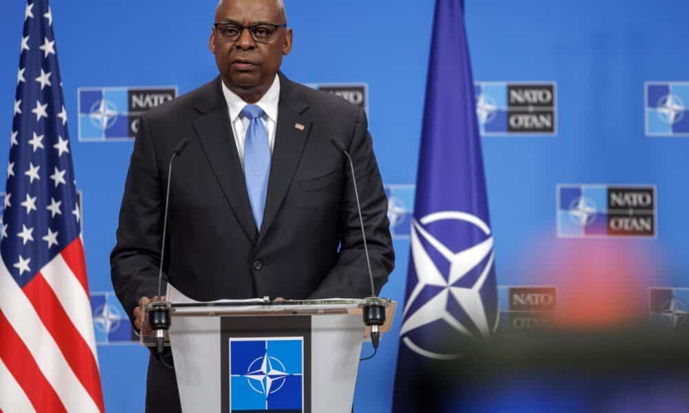 El secretario de Defensa de Estados Unidos, Lloyd J. Austin III, habla durante una conferencia de prensa de clausura del Consejo de Ministros de Defensa de la Organización del Tratado del Atlántico Norte (OTAN) en la sede de la OTAN en Bruselas, Bélgica, el 18 de octubre de 2024. Los Ministros de Defensa aliados se reunirán en la sede de la OTAN en Bruselas los días 17 y 18 de octubre de 2024. (Bélgica, Bruselas) EFE/EPA/OLIVIER MATTHYS