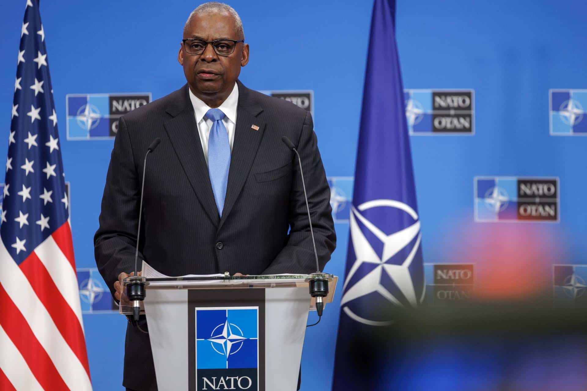 El secretario de Defensa de Estados Unidos, Lloyd J. Austin III, habla durante una conferencia de prensa de clausura del Consejo de Ministros de Defensa de la Organización del Tratado del Atlántico Norte (OTAN) en la sede de la OTAN en Bruselas, Bélgica, el 18 de octubre de 2024. Los Ministros de Defensa aliados se reunirán en la sede de la OTAN en Bruselas los días 17 y 18 de octubre de 2024. (Bélgica, Bruselas) EFE/EPA/OLIVIER MATTHYS