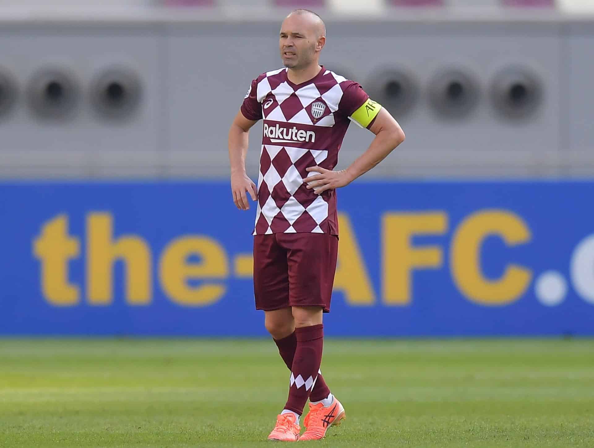 Foto de archivo del 7 de diciembre de 2020 de Andrés Iniesta durante un partido de la Liga de Campeones asiática con el Vissel Kobe EFE/EPA/NOUSHAD THEKKAYIL