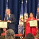 Fotografía divulgada por Young Leaders of the Americas Initiative - YLAI de la mexicana Tanya Duarte (i) y la boliviana Tomasa Yarhui Jacomé recibiendo el premio 'Global Anti-Racism Champions por parte del Secretario de Estado de EE. UU. Antony Blinken este lunes, en Washington (EE. UU). EFE/ Ylainetwork