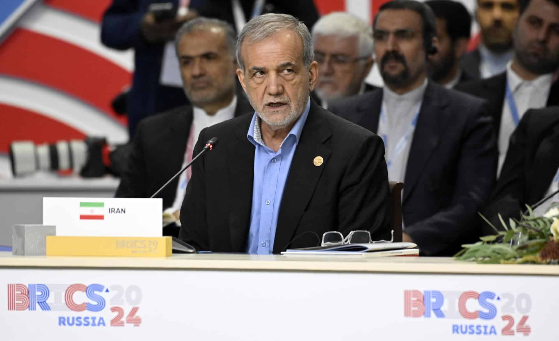 El presidente de Irán, Masud Pezeshkian, en la cumbre de los BRICS en Kazán, Rusia, el 23 de octubre de 2024. EFE/EPA/ALEXANDER NEMENOV / PISCINA