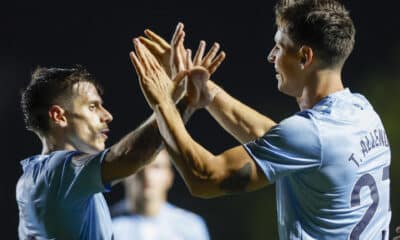 Tadeo Allende celebra el tercer gol del Celta. EFE/Jorge Zapata