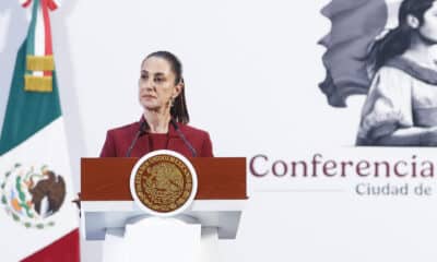 La presidenta de México, Claudia Sheinbaum, habla este martes durante una rueda de prensa en el Palacio Nacional, en Ciudad de México (México). EFE/ Mario Guzmán