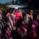 Fotografía de archivo de un grupo de reclusas representantes del Instituto Nacional de Orientación Femenina (INOF) en el Polideportivo de la Hacienda Santa Teresa, en El Consejo, estado Aragua (Venezuela). EFE/ Rayner Peña R