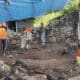 Fotografía difundida por el Ministerio de Cultura de arqueólogos trabajando en la ciudadela preincaica de Kuélap, ubicada en la región peruana Amazonas y construida por la cultura Chachapoyas. EFE/ Ministerio De Cultura