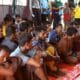 Fotografía de archivo de un grupo de rohinyás tras llegar en barco a Indonesia. 
EFE/EPA/HOTLI SIMANJUNTAK