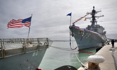 El buque USS Oscar Austin (DDG 79), con capacidad para la defensa contra la guerra antisubmarina, antiaérea, antisuperficie y contra misiles balísticos, entre otras misiones, ha llegado este miércoles a la base naval de Rota (Cádiz) para sumarse a los otros cuatro destructores de la marina estadounidense que forman el escudo antimisles de la OTAN, tras el acuerdo alcanzado por el presidente del Gobierno, Pedro Sánchez, y el presidente estadounidense, Joe Biden, durante la cumbre de la OTAN celebrada en Madrid en 2022. EFE/Román Ríos