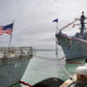 El buque USS Oscar Austin (DDG 79), con capacidad para la defensa contra la guerra antisubmarina, antiaérea, antisuperficie y contra misiles balísticos, entre otras misiones, ha llegado este miércoles a la base naval de Rota (Cádiz) para sumarse a los otros cuatro destructores de la marina estadounidense que forman el escudo antimisles de la OTAN, tras el acuerdo alcanzado por el presidente del Gobierno, Pedro Sánchez, y el presidente estadounidense, Joe Biden, durante la cumbre de la OTAN celebrada en Madrid en 2022. EFE/Román Ríos