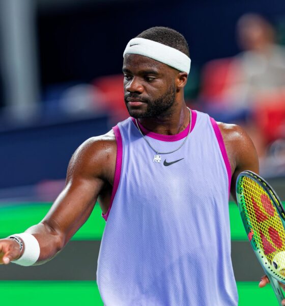 El jugador Frances Tiafoe durante un partido en el Masters de Shanghái. EFE/EPA/ALEX PLAVEVSKI