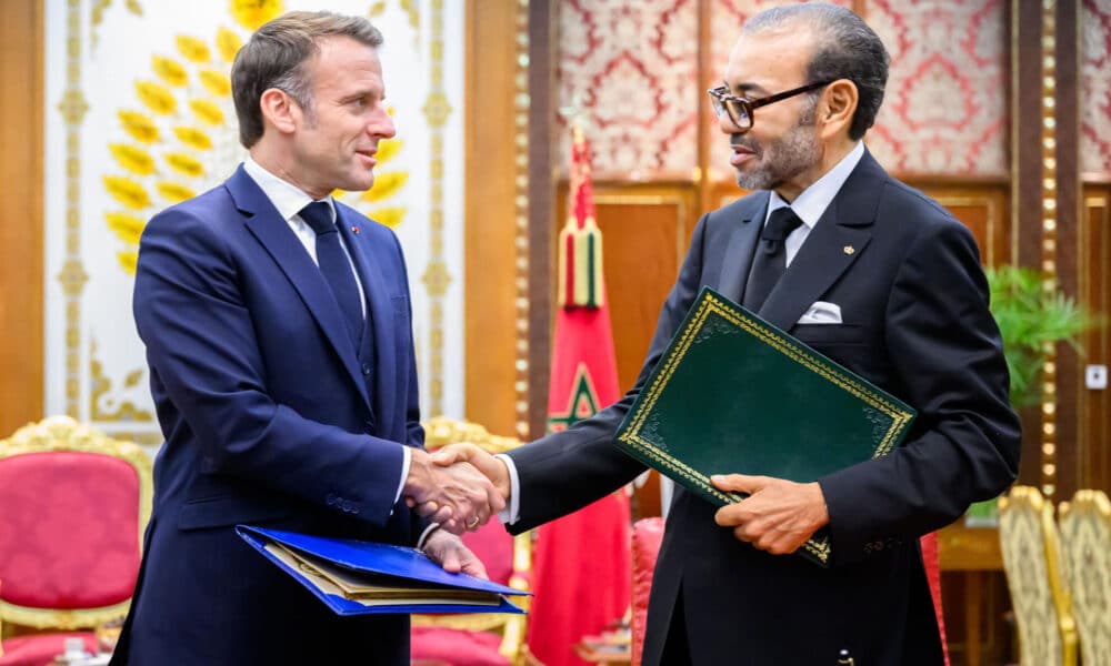 El rey de Marruecos Mohammed VI y el presidente de Francia, Emmanuel Macron (i), EFE/MAP SÓLO USO EDITORIAL, PERMITIDO SU USO SÓLO EN RELACIÓN A LA INFORMACIÓN QUE APARECE EN EL PIE DE FOTO (CRÉDITO OBLIGATORIO)