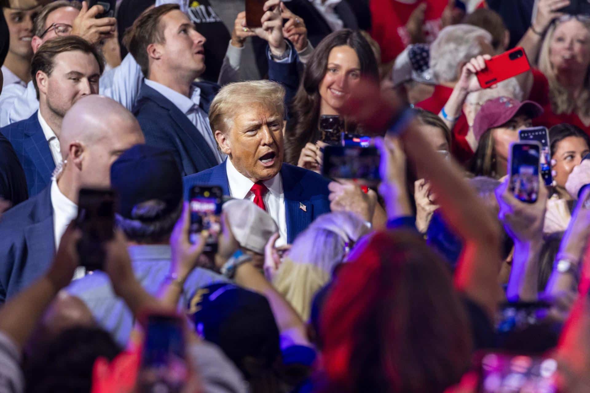 Fotografía de archivo del expresidente de Estados Unidos y candidato republicano a la Casa Blanca, Donald Trump. EFE/EPA/SHAWN THEW