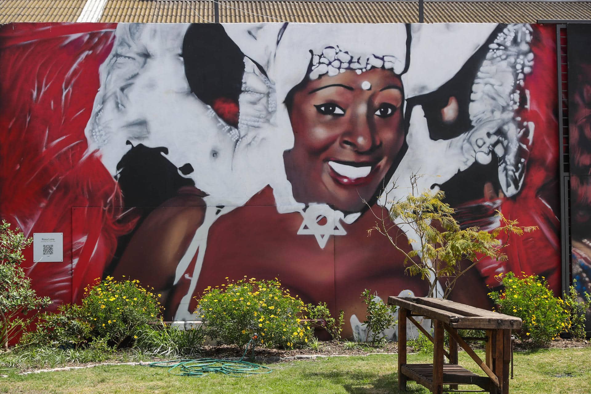 Fotografía de un mural el 8 de octubre de 2024 en el Museo del Carnaval de Uruguay, en Montevideo (Uruguay). EFE/ Alejandro Prieto