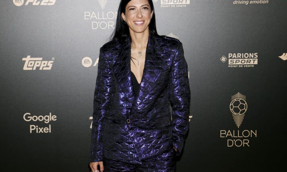 La delantera española Jennifer Hermoso llega a la ceremonia de entrega del Balón de Oro 2024 en el Teatro du Chatelet de París, Francia, el 28 de octubre de 2024. EFE/EPA/MOHAMMED BADRA