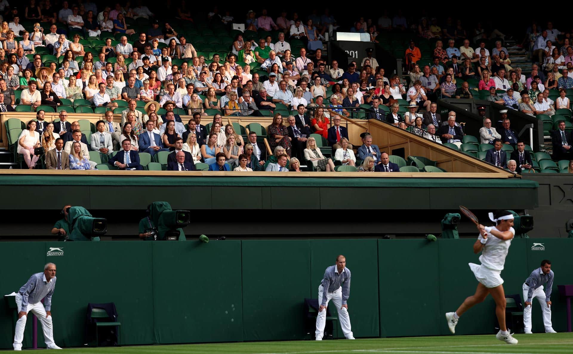 El torneo de Wimbledon eliminará en su edición de 2025 los jueces de línea tras 147 años de tradición. EFE/EPA/ADAM VAUGHAN