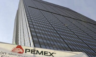 Vista de la Torre Corporativa de Petróleos Mexicanos (PEMEX), ubicada en Ciudad de México. Imagen de archivo. EFE/Mario Guzmán