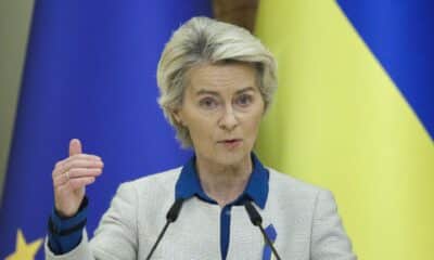 Foto de archivo de la presidenta de la Comisión Europea, Ursula von der Leyen. EFE/EPA/SERGEY DOLZHENKO