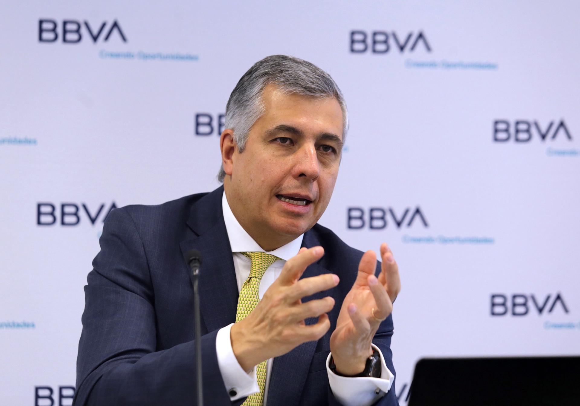 El economista jefe de BBVA México, Carlos Serrano, durante una conferencia de prensa en la Ciudad de México (México). Archivo. EFE/ Mario Guzmán