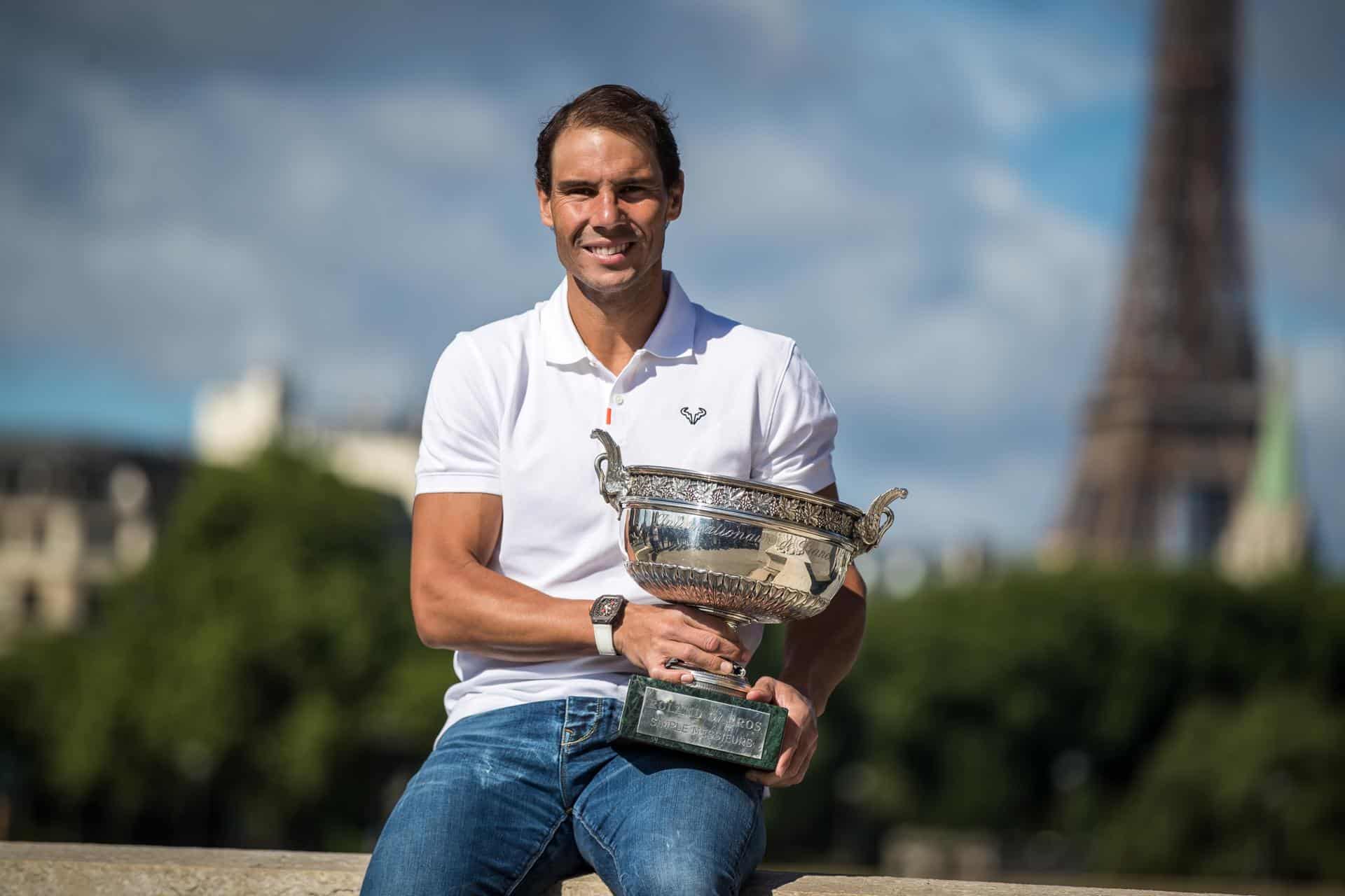 Rafael Nadal posa tras el Roland Garros en 2022. EFE/EPA/CHRISTOPHE PETIT TESSON