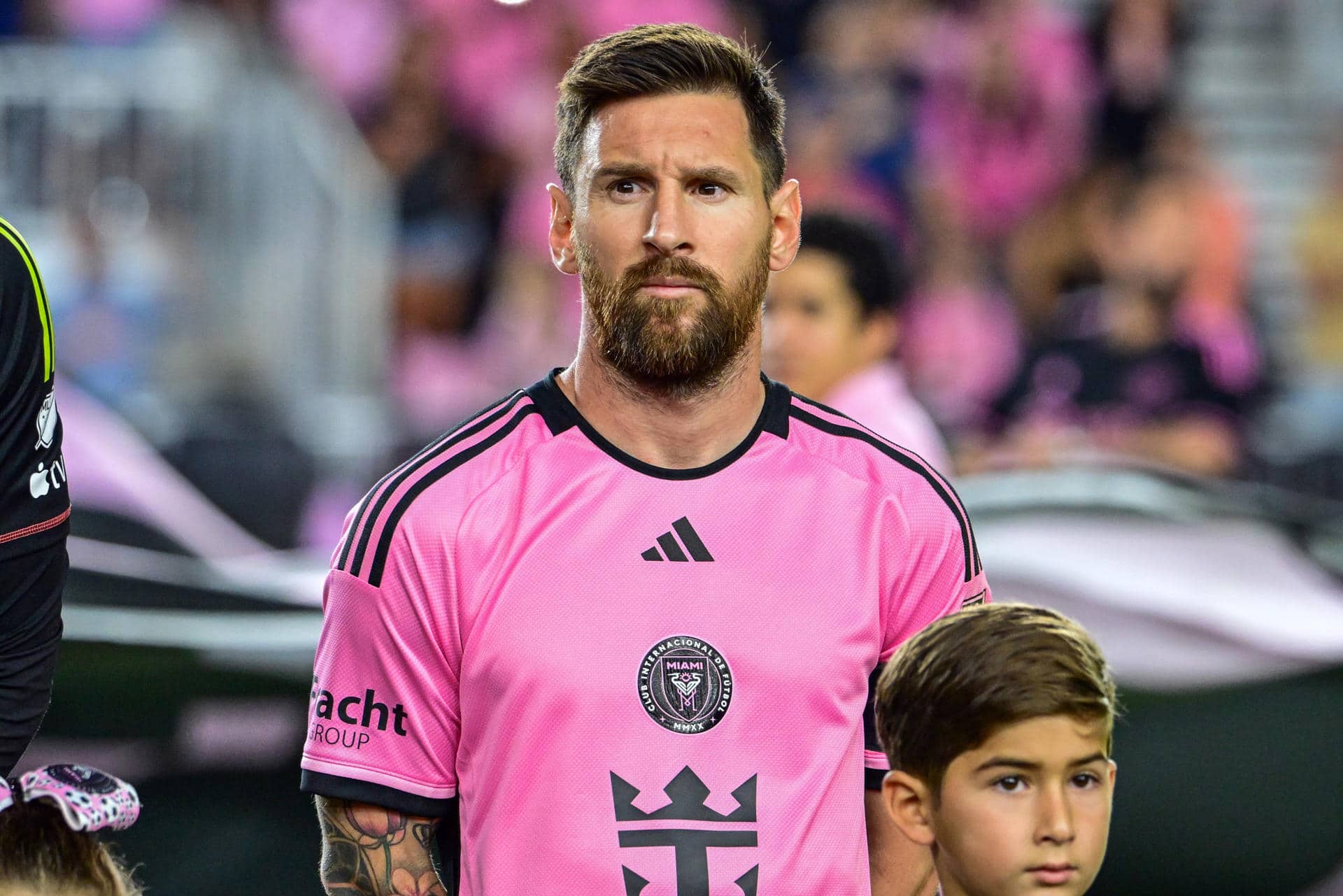 Lionel Messi, del Inter Miami, dijo que vive "el día a día sin pensar más allá" y que irá viendo cómo se siente antes de tomar la decisión de jugar el Mundial 2026. EFE/Giorgio Viera