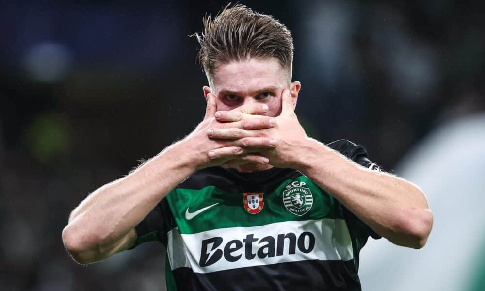 El delantero sueco del Sporting CP Vyktor Gyokeres celebra el 1-1 durante el partido de la UEFA Champions League que han jugado Sporting CP y Manchester City en Lisboa, Portugal. EFE/EPA/RODRIGO ANTUNES