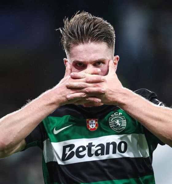 El delantero sueco del Sporting CP Vyktor Gyokeres celebra el 1-1 durante el partido de la UEFA Champions League que han jugado Sporting CP y Manchester City en Lisboa, Portugal. EFE/EPA/RODRIGO ANTUNES