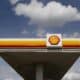 Imagen de archivo de una gasolinera de Shell. EFE/EPA/ANATOLY MALTSEV