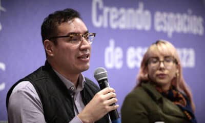 El representante de ProDESC, Guillermo Torres, participa en una conferencia de prensa este jueves, en Ciudad de México (México). EFE/ José Méndez