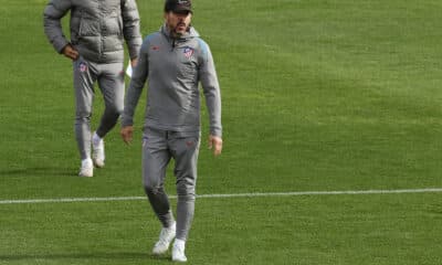 Simeone, durante el entrenamiento de este sábado. EFE/ Chema Moya