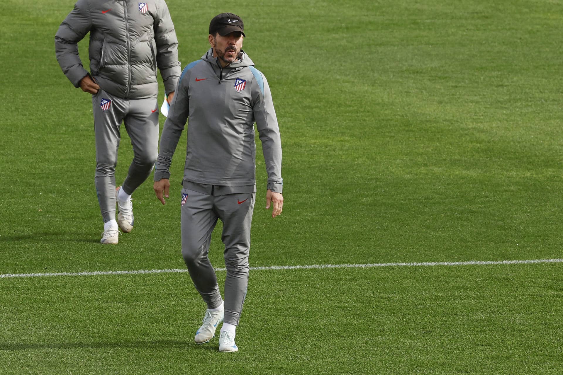 Simeone, durante el entrenamiento de este sábado. EFE/ Chema Moya