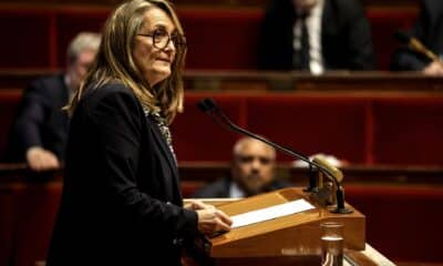 La ministra francesa del Comercio Exterior, Sophie Primas, subrayó ante la Asamblea Nacional que "somos muy claros sobre el mandato de los países a la Comisión Europea" para negociar ese acuerdo con el Mercado común del Sur, que a su parecer necesita "un voto por unanimidad". EFE/EPA/TERESA SUAREZ