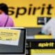 Un aviso de advertencia en un quiosco de venta de boletos de Spirit Airlines en el Aeropuerto Internacional Hartsfield-Jackson de Atlanta, Georgia, EE. UU., 18 de noviembre de 2024. EFE/EPA/Erik S. Lesser