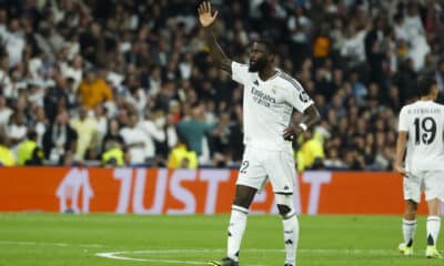 El defensa alemán del Real Madrid Antonio Rudiger durante el partido de la Liga de Campeones entre el equipo blanco y el Milan en el estadio Santiago Bernabéu. EFE/Juanjo Martín