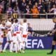 El central croata Josco Guardiol (2I) celebra el gol del empate durante el partido de la UEFA Nations League soccer que han jugado en el Polyud Stadium, en Split, Croacia. EFE/EPA/PAULO NOVAIS