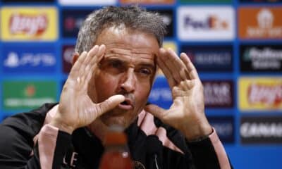 El español Luis Enrique Martínez, entrenador del PSG, durante la conferencia de prensa previa al partido de la Liga de Campeones contra el Atlético de Madrid EFE/EPA/YOAN VALAT