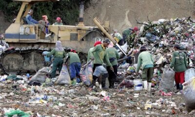 Imagen de archivo de filipinos en un vertedero sanitario en la localidad de Rodríguez, provincia de Rizal, al noreste de Manila, Filipinas. EFE/Rolex Dela Pena