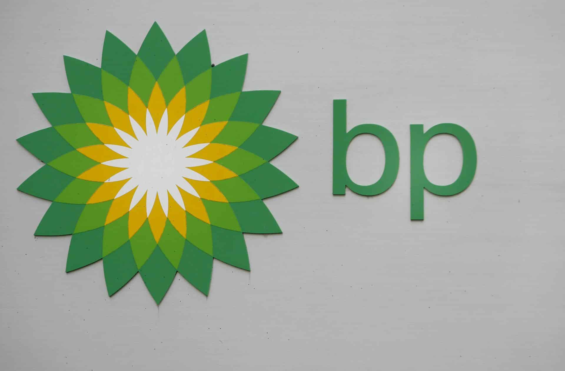 Imagen de archivo del logo de la British Petroleum (BP). EFE/AARON M. SPRECHER