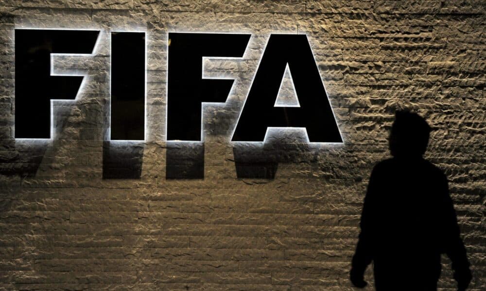 Logo de la FIFA en su sede en Zurich. EFE/STEFFEN SCHMIDT