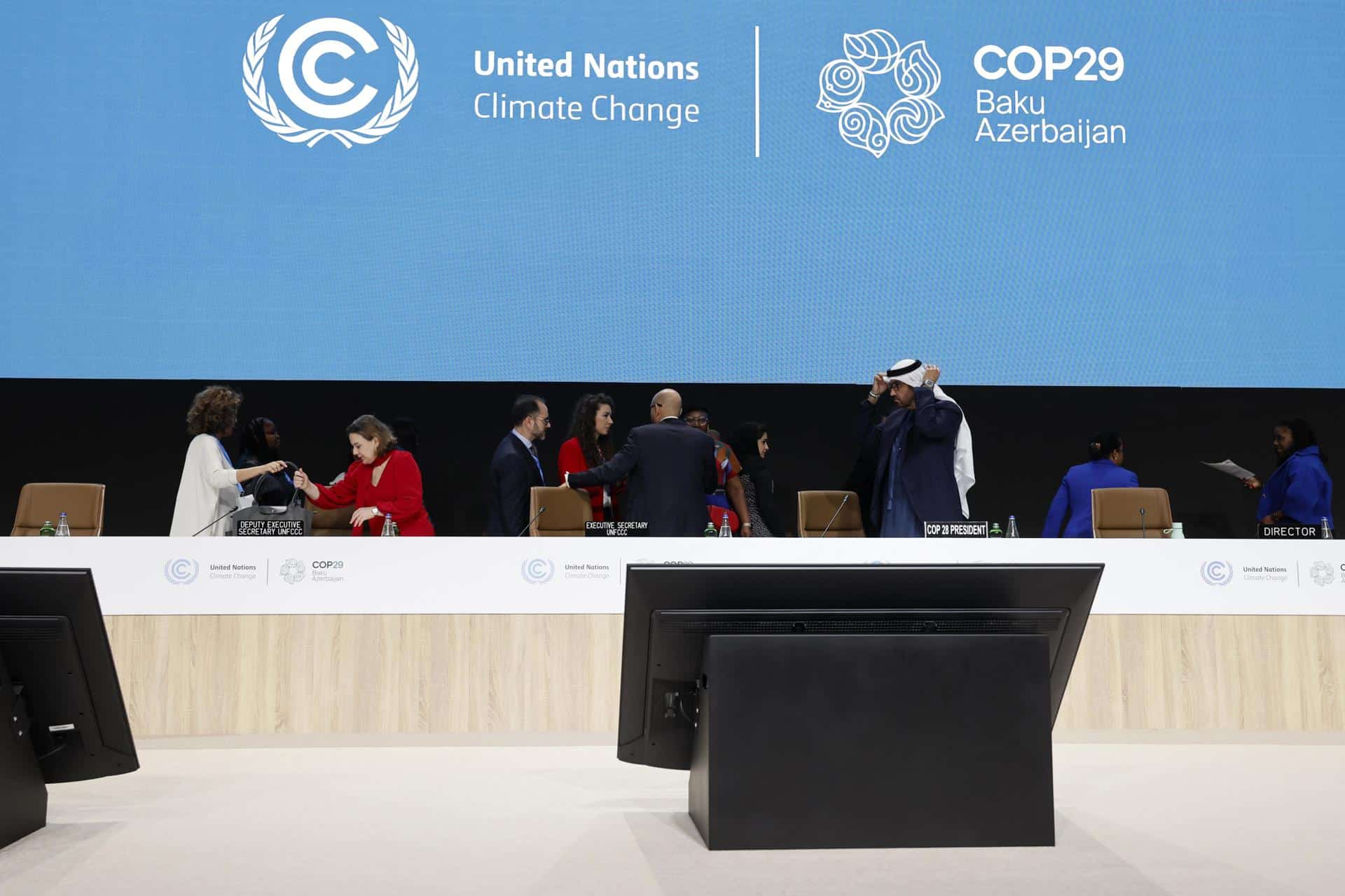 UAE's Minister of Industry and Advanced Technology and COP28 President Sultan Al Jaber (C-R) attends the opening ceremony of the UN Climate Change Conference (COP29) in Baku, Azerbaijan, 11 November 2024. The Azerbaijani capital of Baku hosts the 2024 United Nations Climate Change Conference (COP29) from 11 to 22 November 2024. (Azerbaiyán) EFE/EPA/ANATOLY MALTSEV