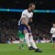 El inglés Harry Kane celebra el 1-0 de penalti durante el partido de la UEFA Nations League que han disputado Inglatera y República de Irlanda en Wembley, Londres, Reino Unido. EFE/EPA/NEIL HALL