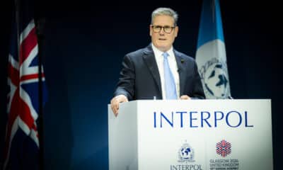 El primer ministro británico, Keir Starmer, durante su discurso en la ceremonia de apertura de la 92 Asamblea General de la Interpol, este lunes en Glasgow, Escocia. EFE/ Nicola Vigilanti /INTERPOL_HQ ***SOLO USO EDITORIAL/SOLO DISPONIBLE PARA ILUSTRAR LA NOTICIA QUE ACOMPAÑA (CRÉDITO OBLIGATORIO)***