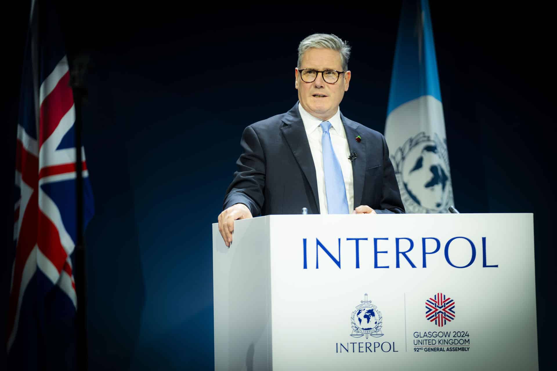 El primer ministro británico, Keir Starmer, durante su discurso en la ceremonia de apertura de la 92 Asamblea General de la Interpol, este lunes en Glasgow, Escocia. EFE/ Nicola Vigilanti /INTERPOL_HQ ***SOLO USO EDITORIAL/SOLO DISPONIBLE PARA ILUSTRAR LA NOTICIA QUE ACOMPAÑA (CRÉDITO OBLIGATORIO)***