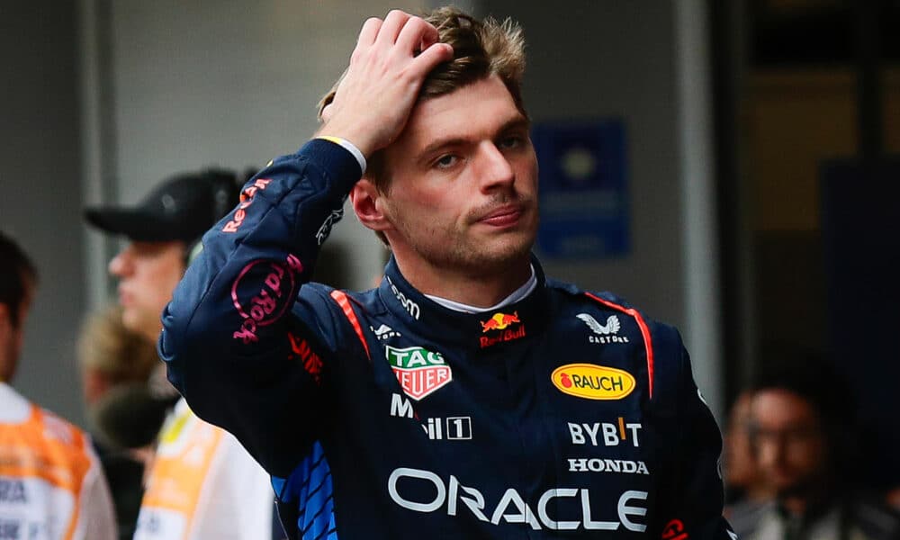 El neerlandés de la escudería Red Bull Racing, Max Verstappen, piloto multado por proferir una palabra malsonante en rueda de prensa del Gran Premio de Singapur. EFE/ Andre Coelho