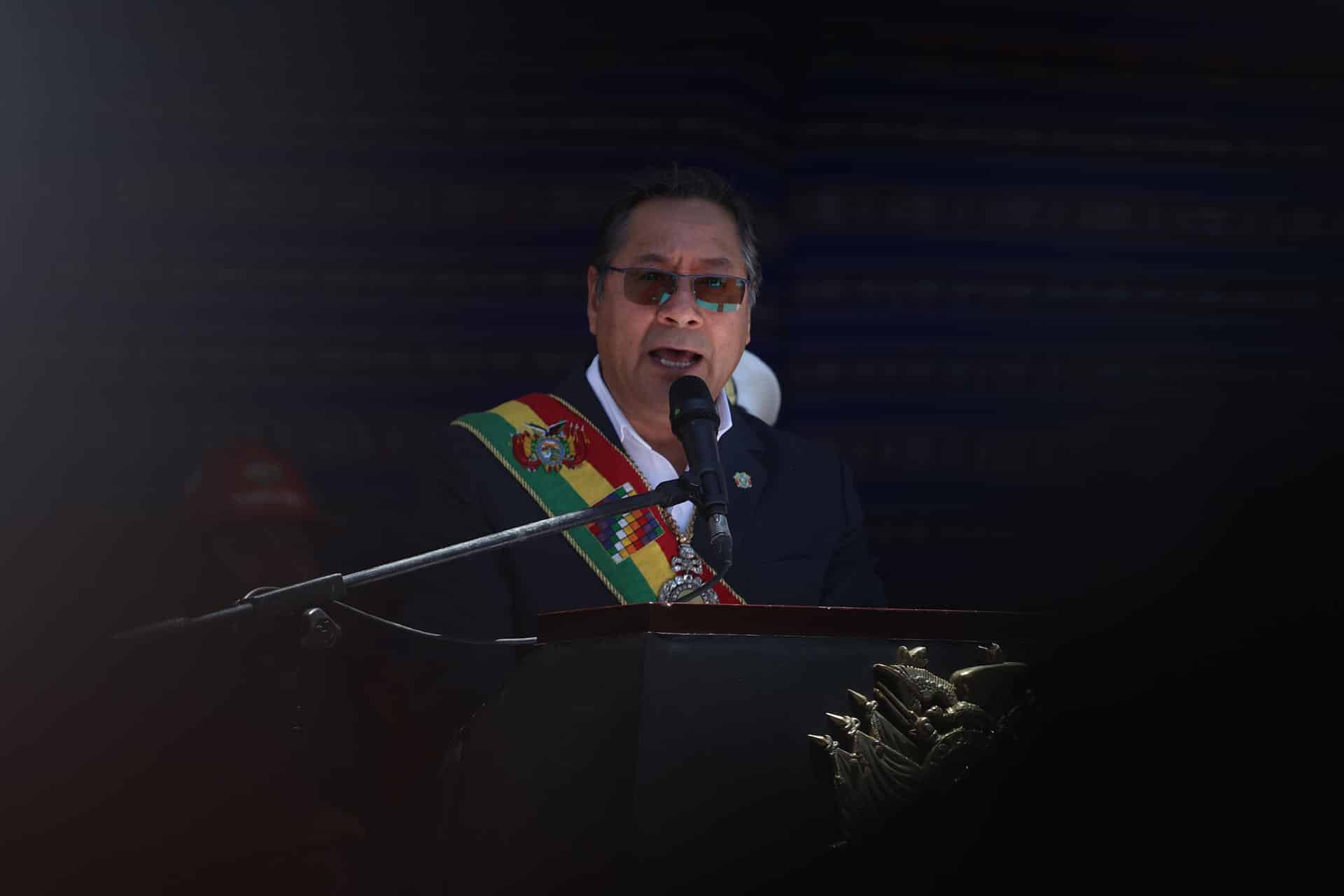 El presidente de Bolivia, Luis Arce, habla durante la presentación de un informe de gestión este 8 de noviembre de 2024 en La Paz (Bolivia). EFE/ Luis Gandarillas