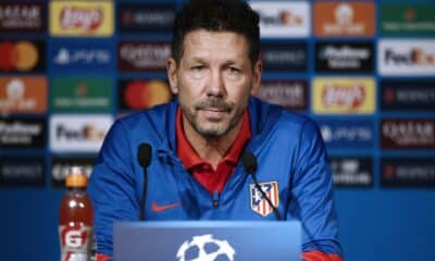 El entrenador del Atlético de Madrid, Diego Simeone, en París. EFE/EPA/YOAN VALAT