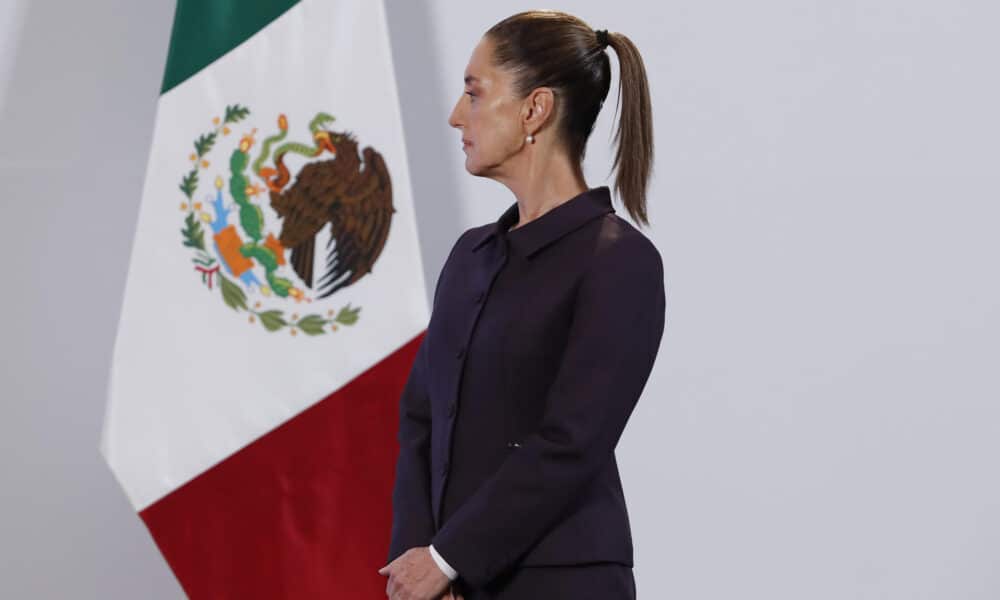 La presidenta de México, Claudia Sheinbaum, participa en una rueda de prensa este jueves, en Palacio Nacional en Ciudad de México (México). EFE/ Mario Guzmán